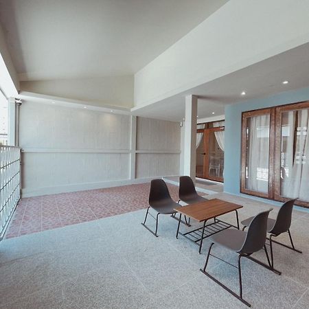 Aoboun House Bangsaen บ้านโอบอุ่น บางแสน Eksteriør billede