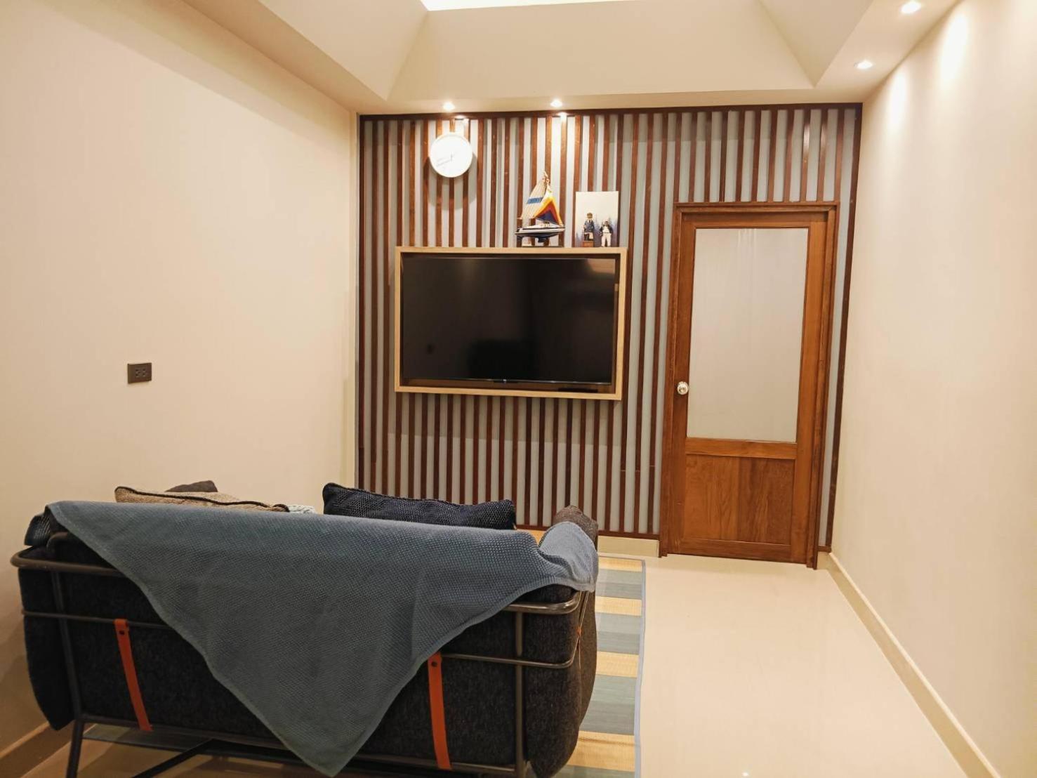 Aoboun House Bangsaen บ้านโอบอุ่น บางแสน Eksteriør billede