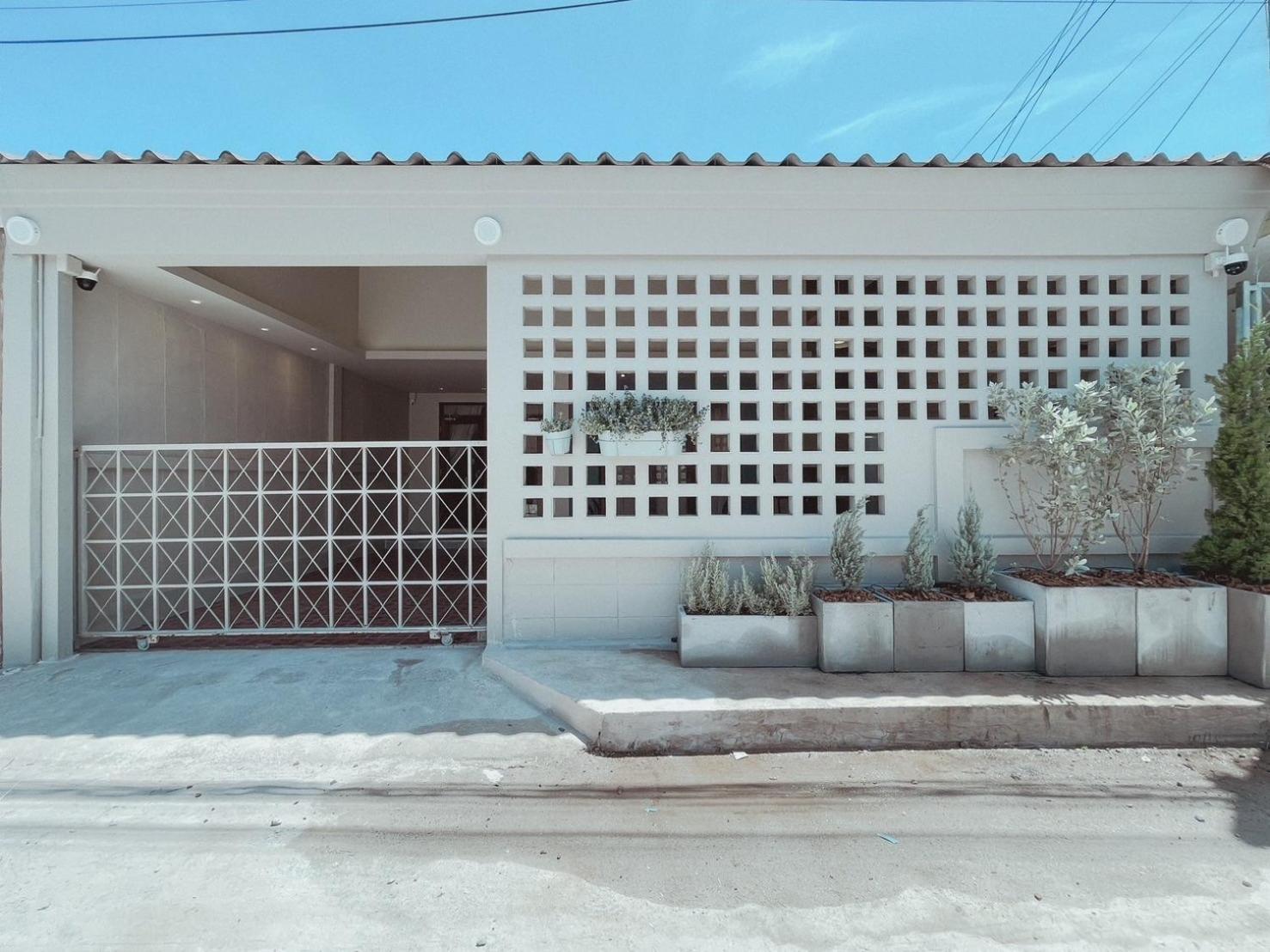 Aoboun House Bangsaen บ้านโอบอุ่น บางแสน Eksteriør billede